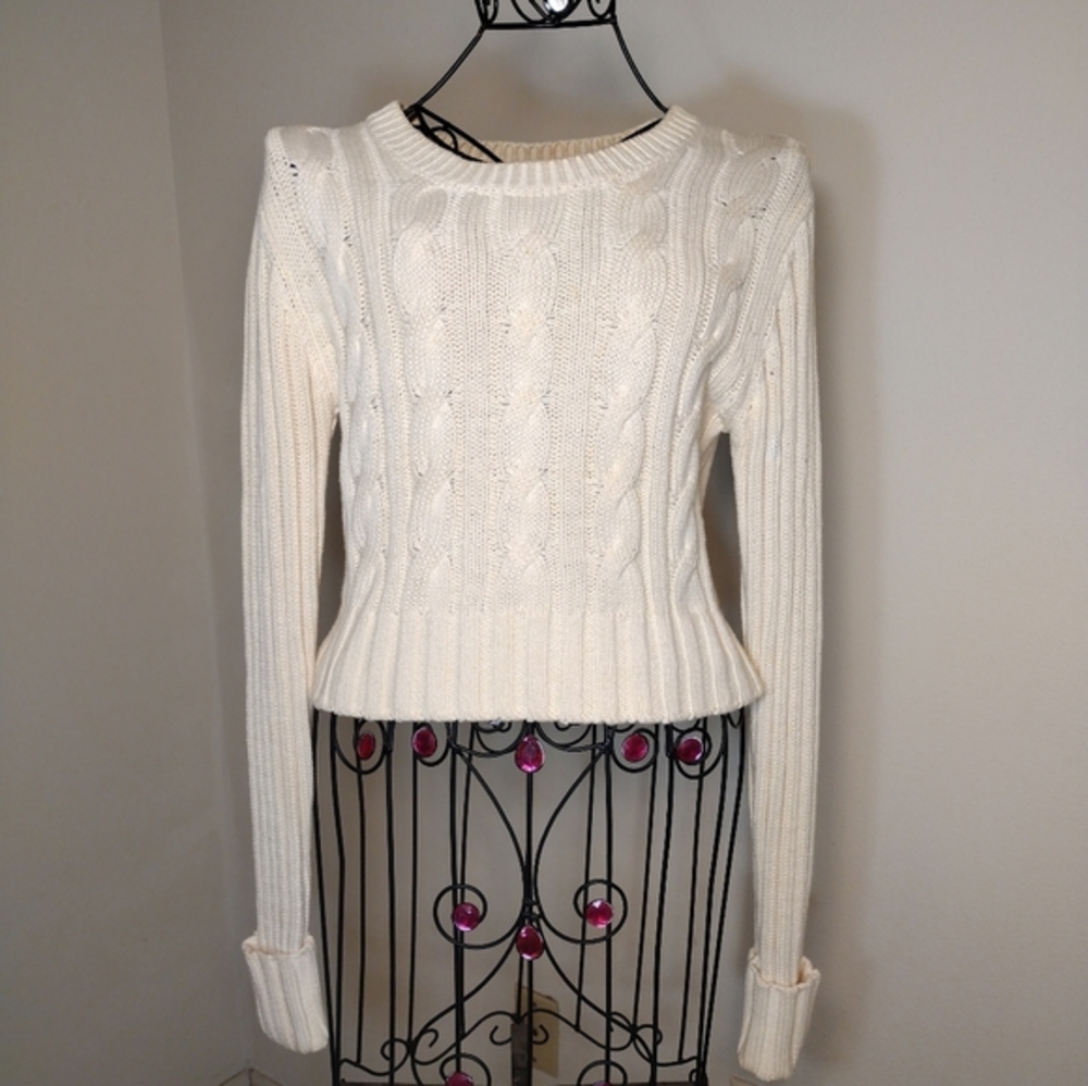 Taunt Crew Neck Cable Knit Cropped Tan Cream Sweater Medium